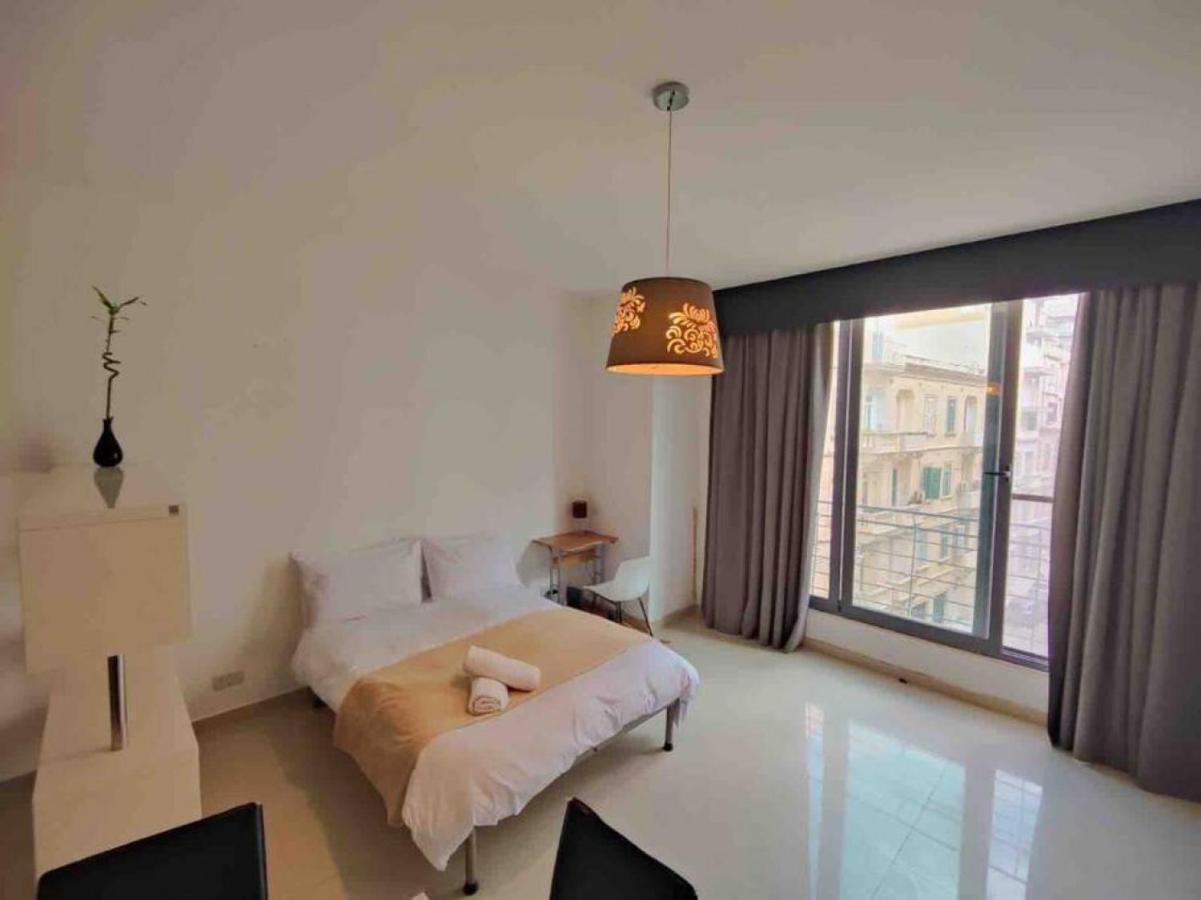 Seaview Apartment Sliema